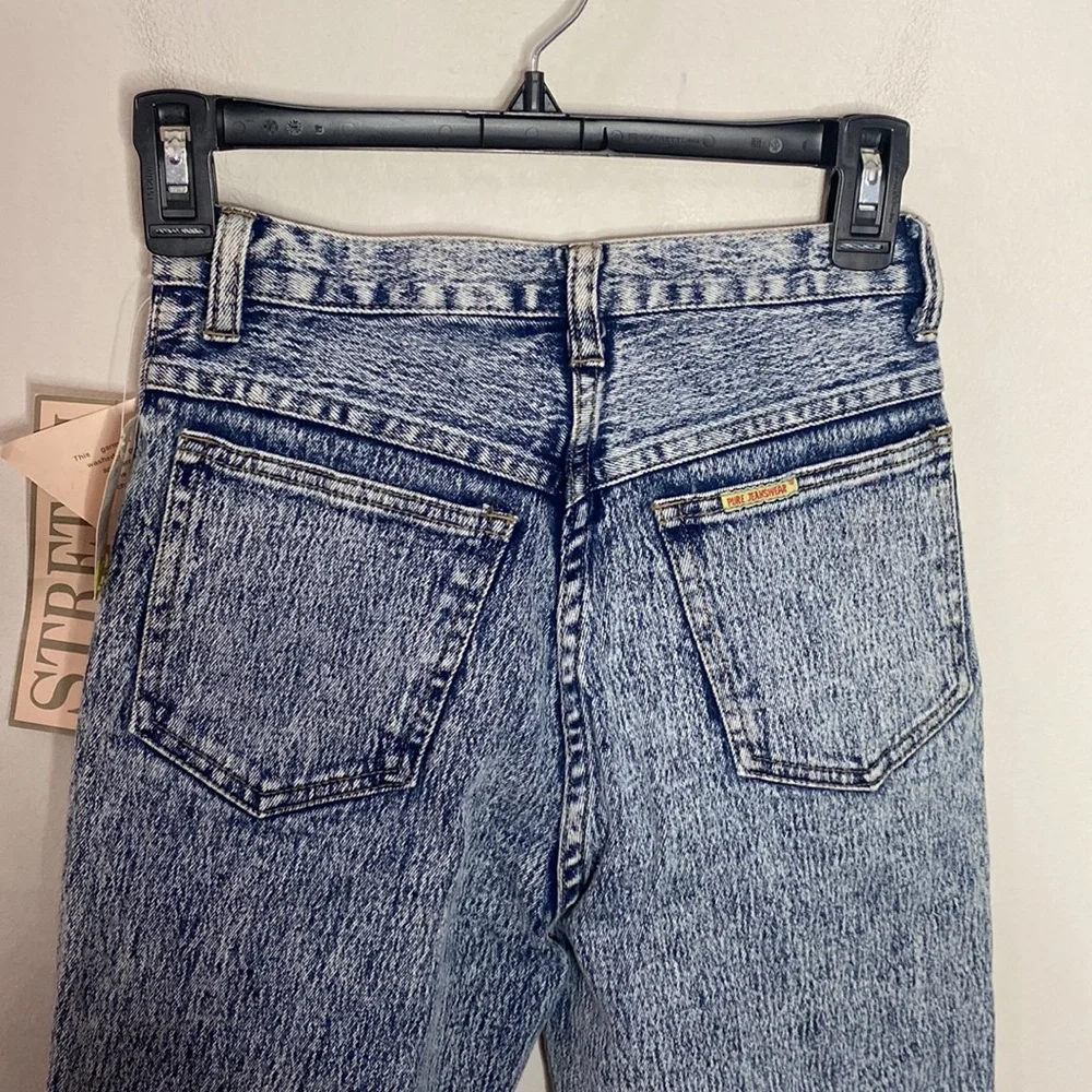 Pure Jeanswear high rise acid wash mom jeans with lattice accents vintage size 7